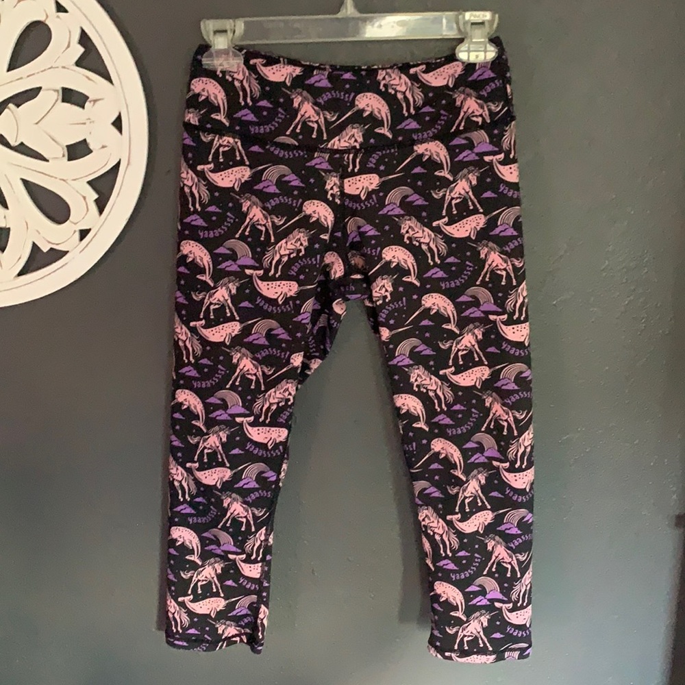 IAB mfg Capri narwhal and unicorn gym leggings small 6 S